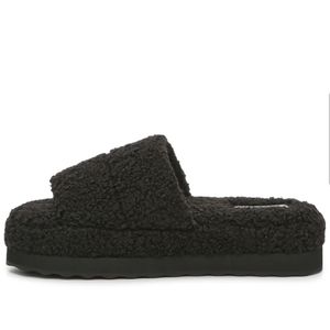 Koolaburra Peachee Slide by UGG SIZE 7